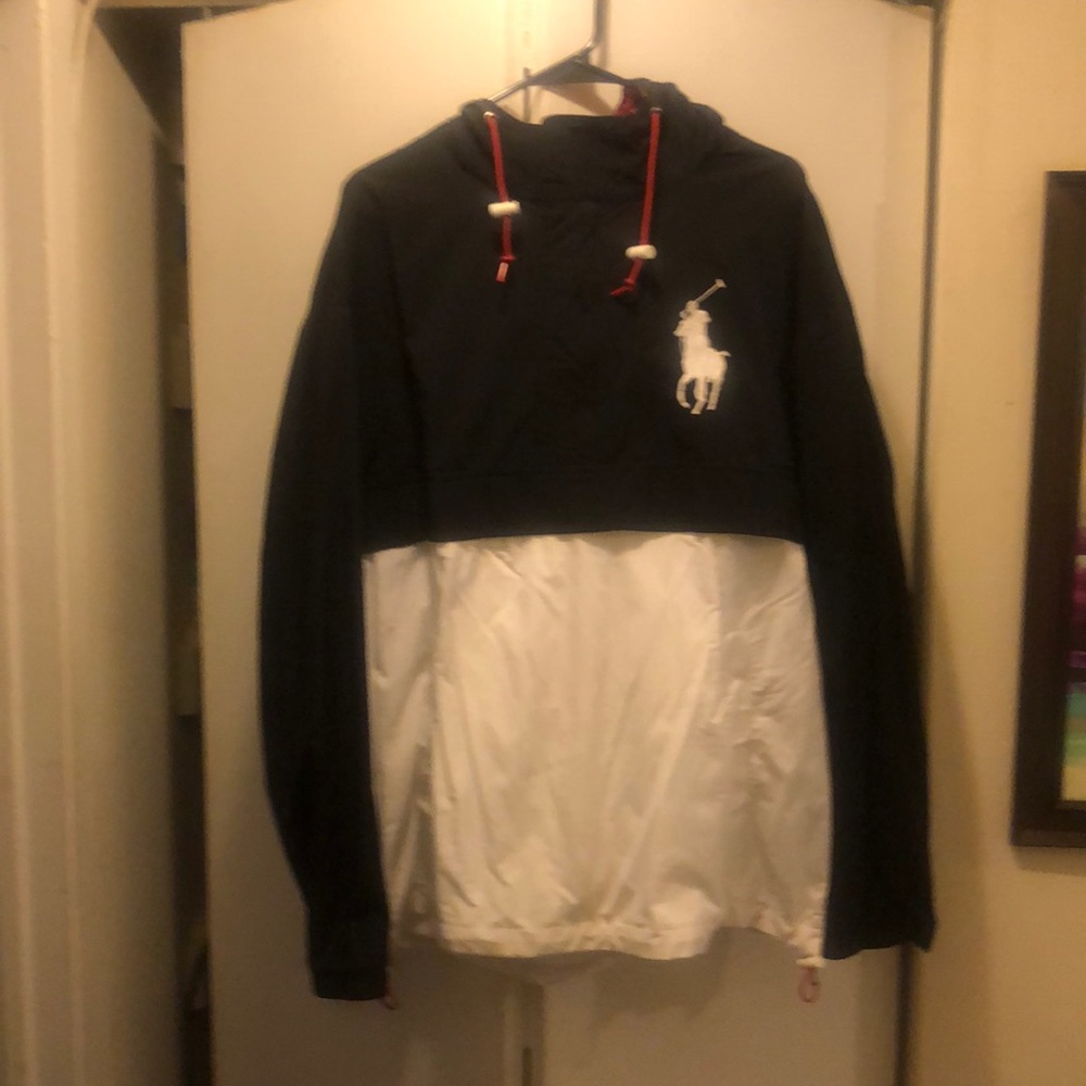 Polo pull over wind breaker nice lining size large kangaroo pouch
